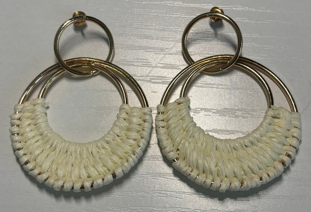 Cream Raffia Hoop Earrings Gold Tone Woven Boho Statement Dangle 2.25"